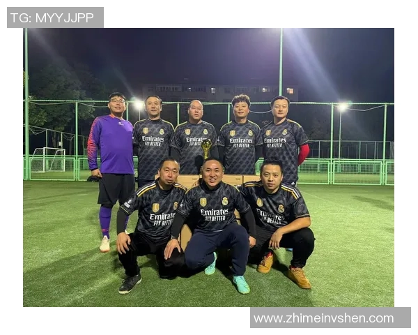 足球明星签名男生版：展现你的个性与热爱，成为球场上的焦点